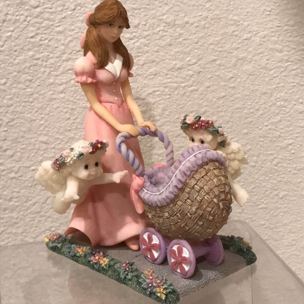 Vintage - A Stroll In The Park - Figurine - Kristin Hackett - Retired 1997 - $35
